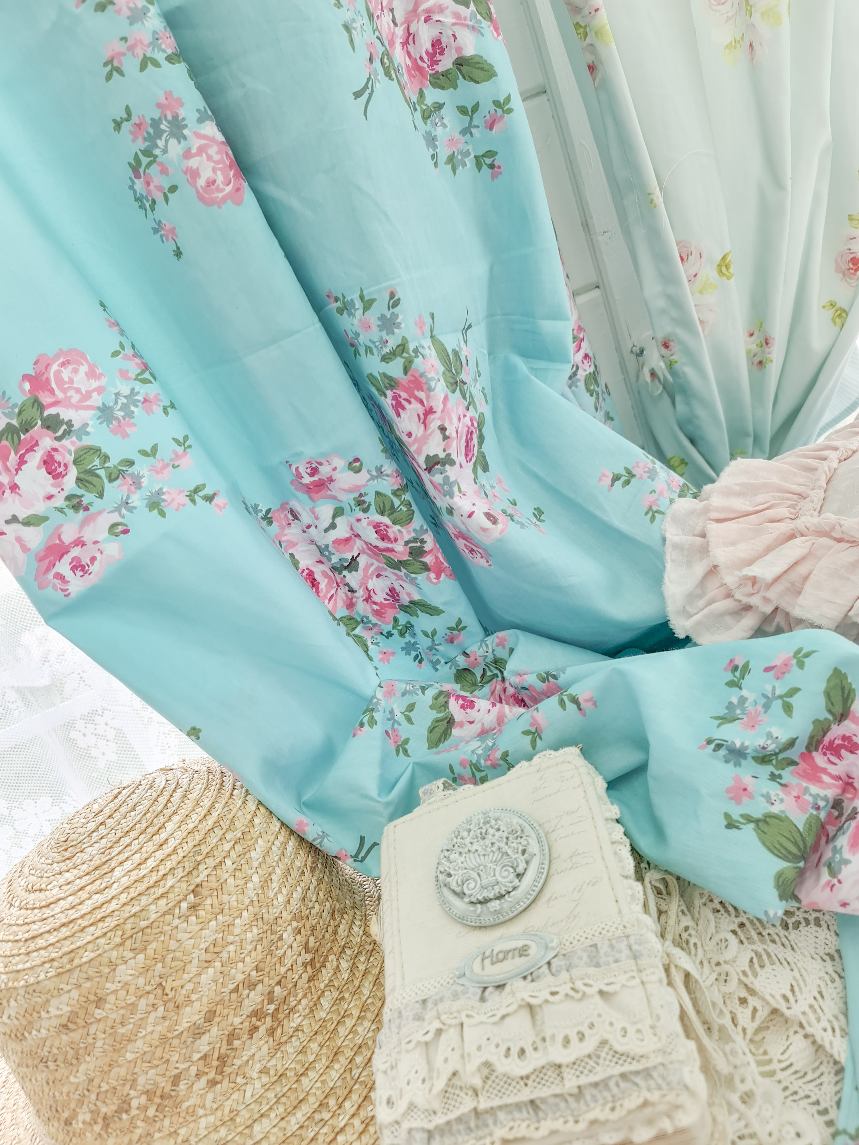 картинка Ткань хлопок "Рейчел"  бирюзово-голубой сатин  . от магазина Ариши Рукодельные нежности