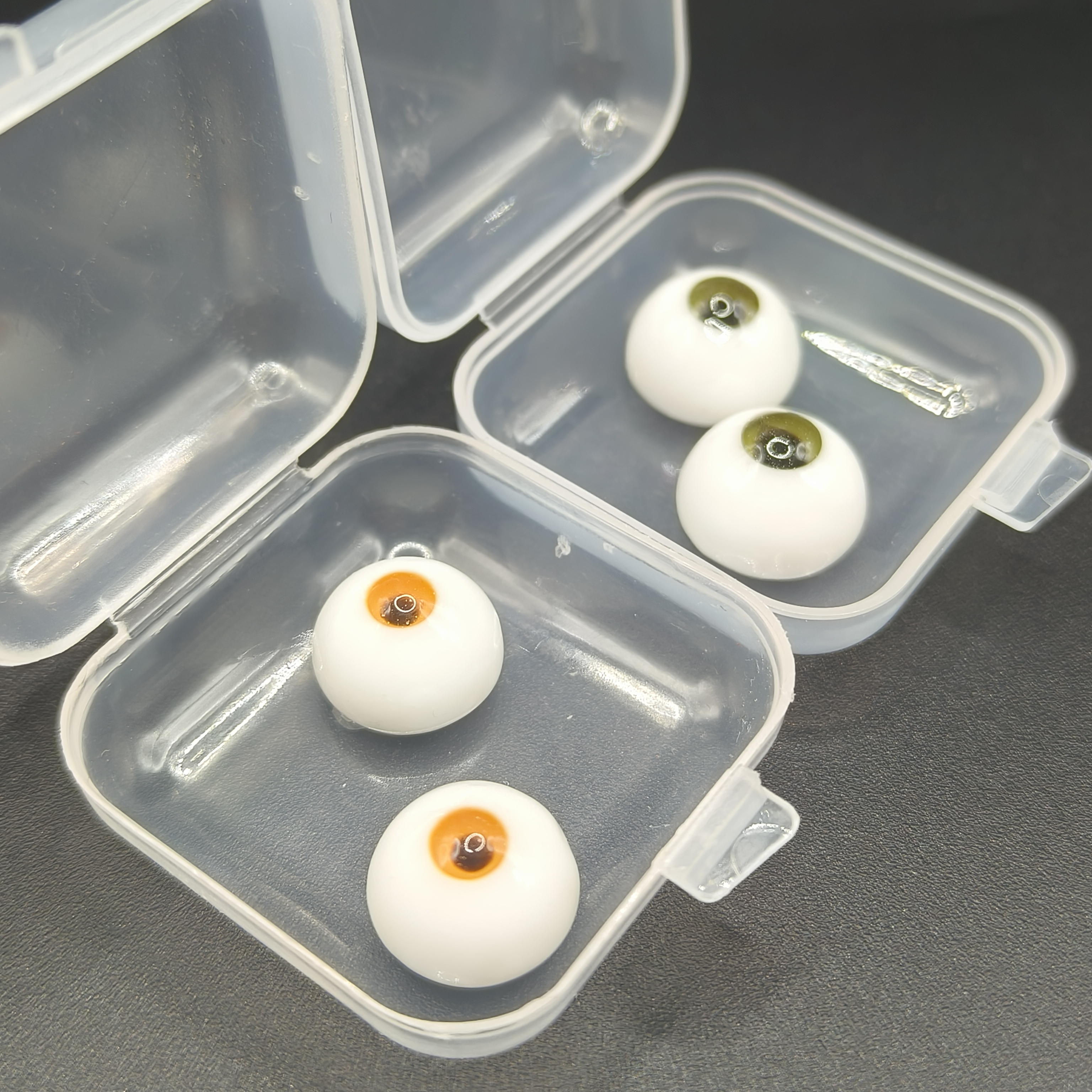 Детальное фото авторских глаз для кукол  от магазина Ариши кукольные нежности