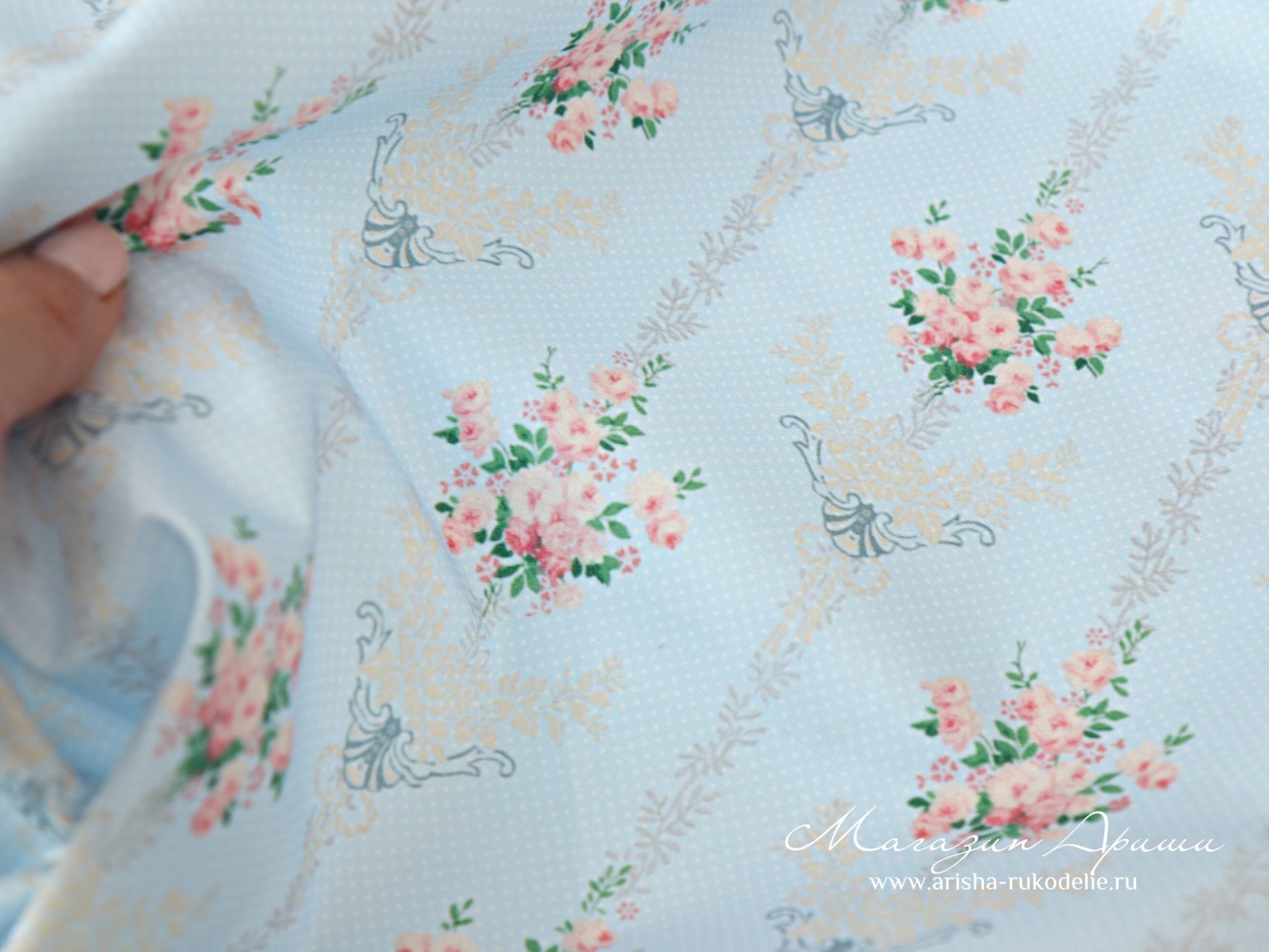 картинка Ткань хлопок, Наташа Ростова цветы на голубом. от магазина Ариши Рукодельные нежности