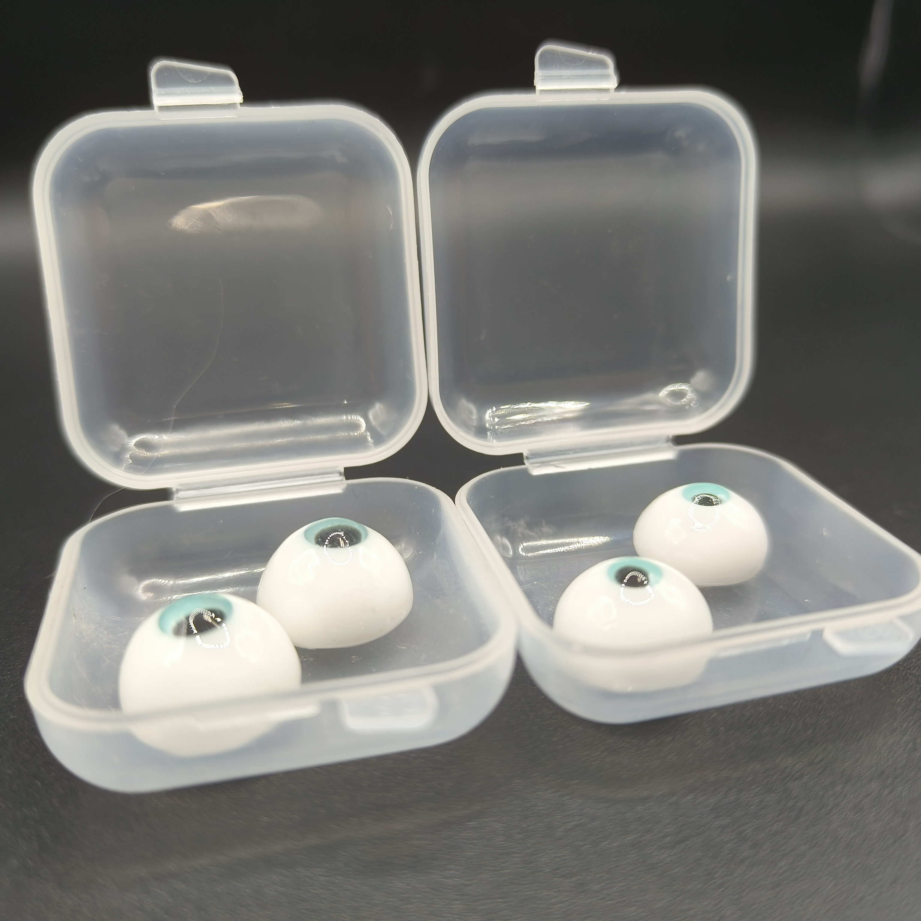 Детальное фото авторских глаз для кукол  от магазина Ариши кукольные нежности