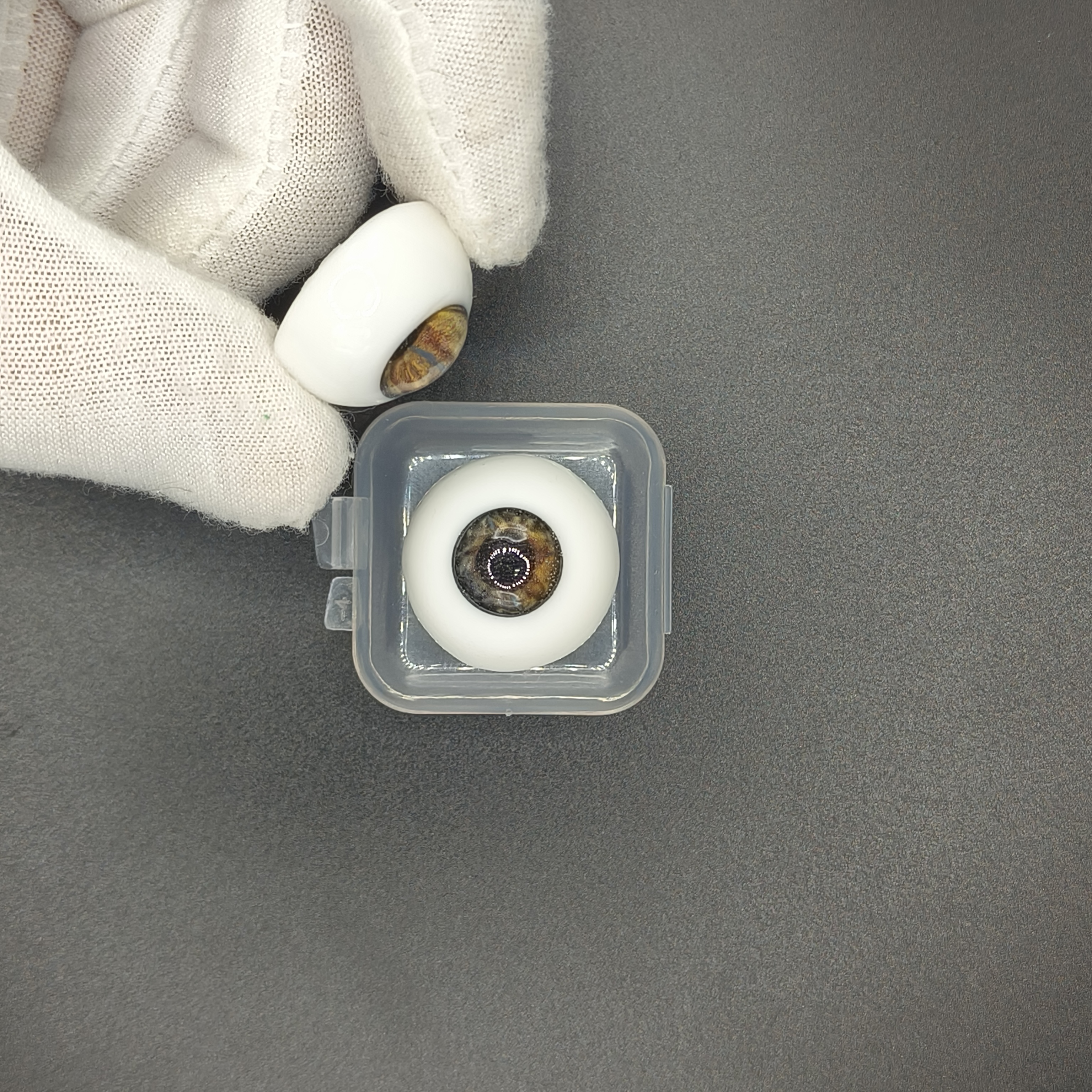 Детальное фото авторских глаз для кукол  от магазина Ариши кукольные нежности