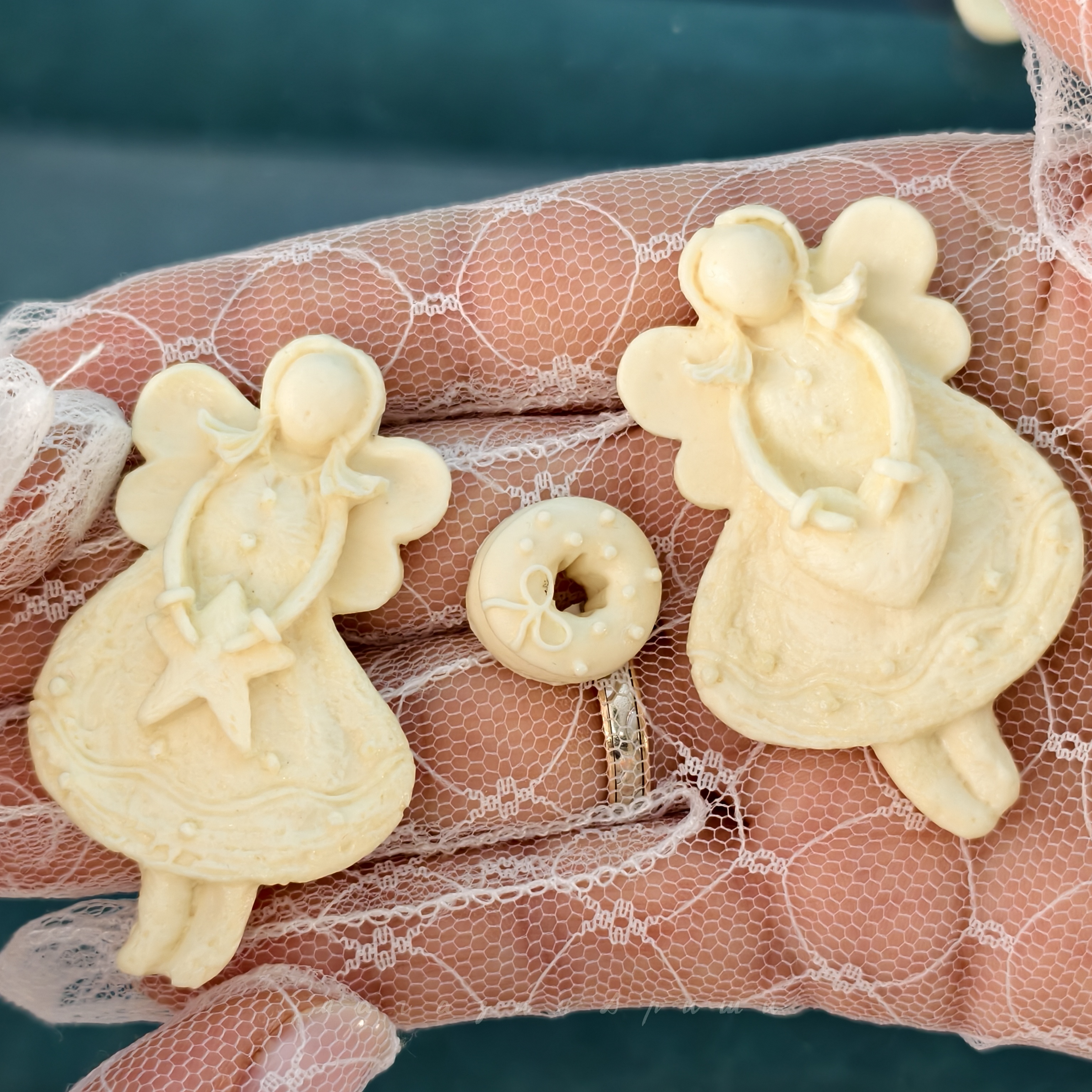 Детальное фото декоративной фигурки "Набор декоративная фигурок 6 шт., арт.4  " Феи желаний ", 6,5×4см, 6×4см, 1х1см, 2×2см, 2,6×2,5см, 1,4×1,4см" из пластика - магазин Ариши