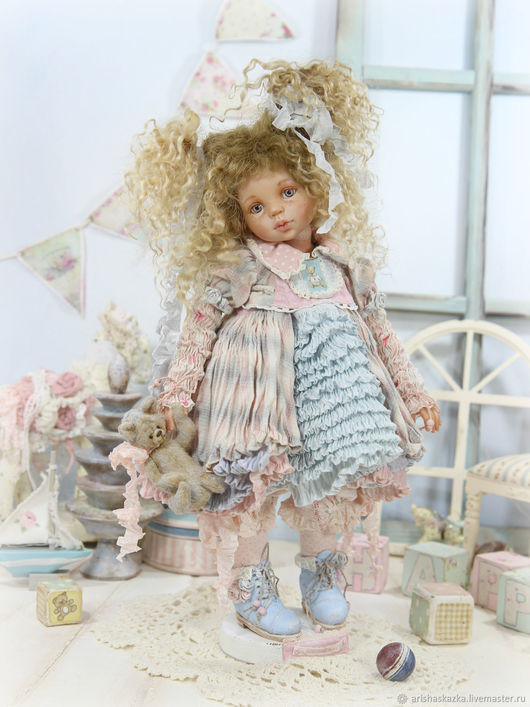 фото  Видео-курс: одежда кукол в рюшах школа кукол Ариши