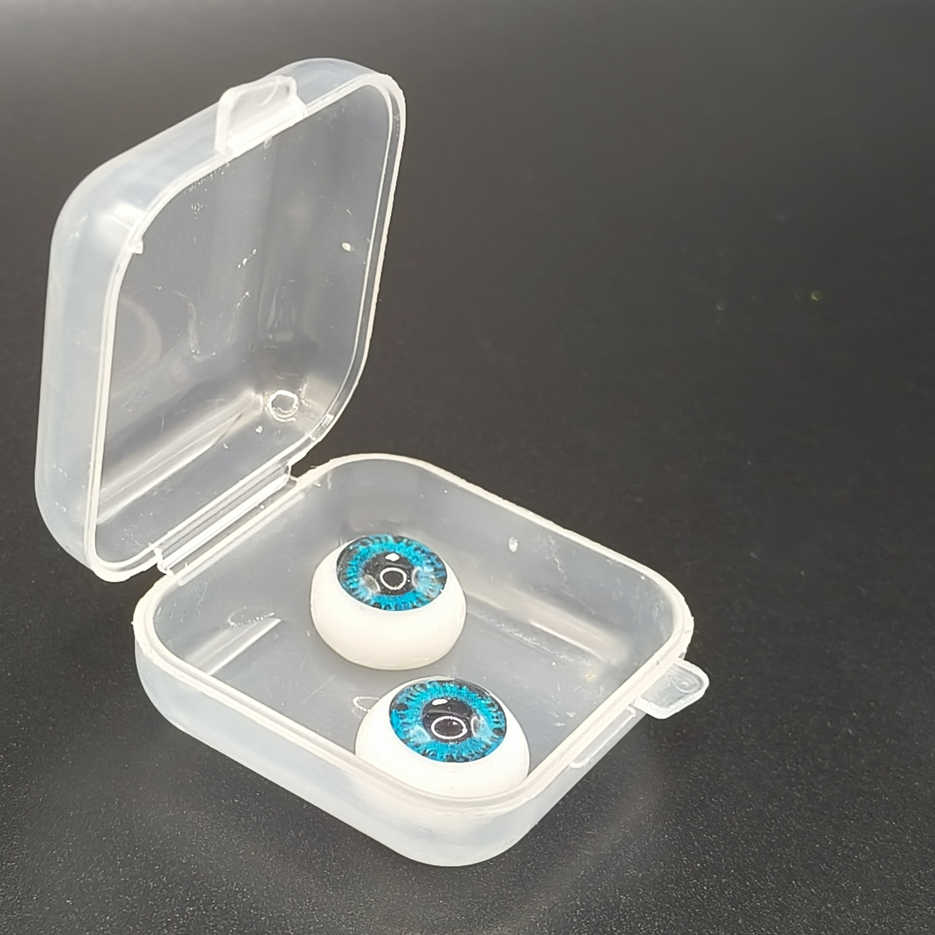 Детальное фото авторских глаз для кукол  от магазина Ариши кукольные нежности