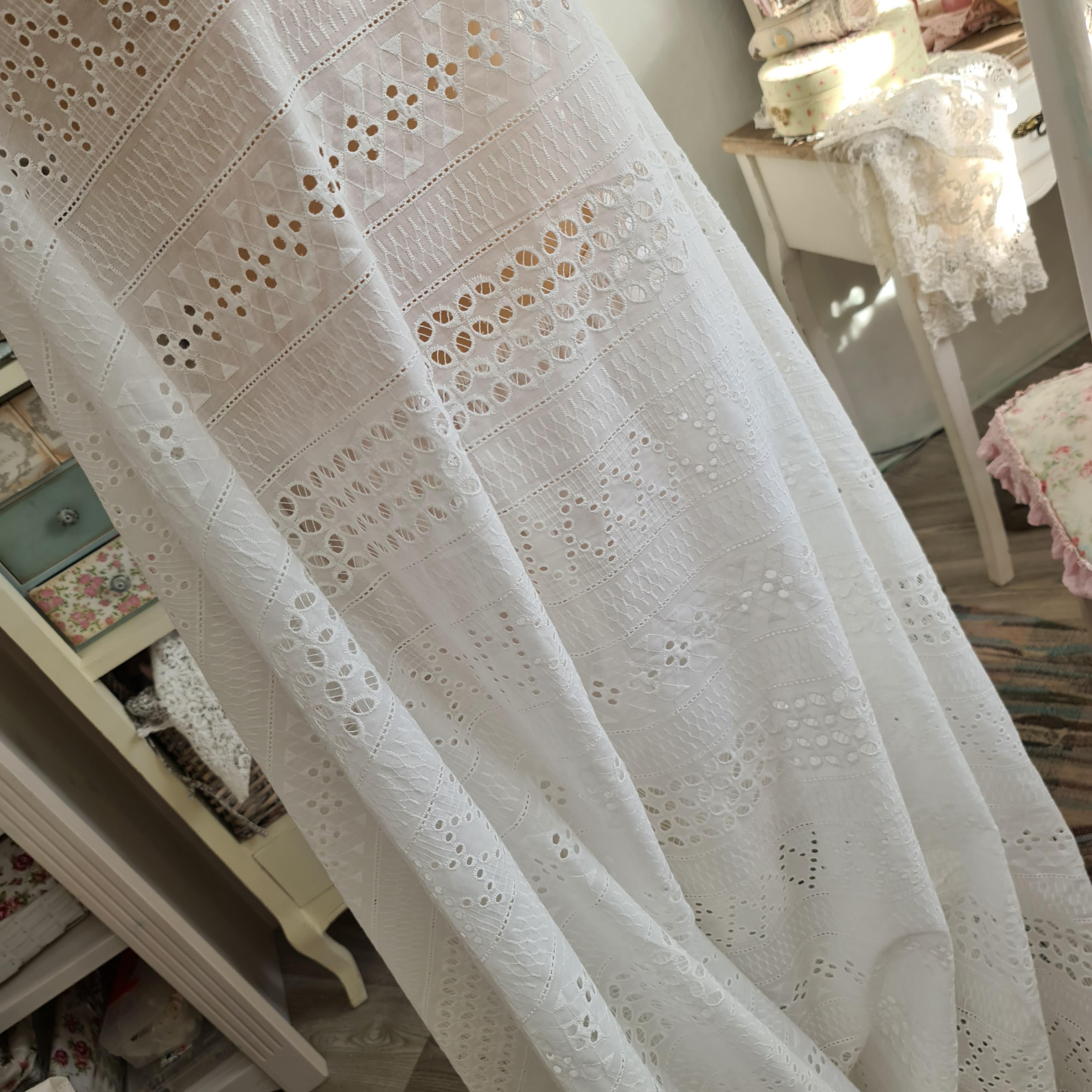 картинка Ткань кружевное шитье КШ  321.  от магазина Ариши Рукодельные нежности