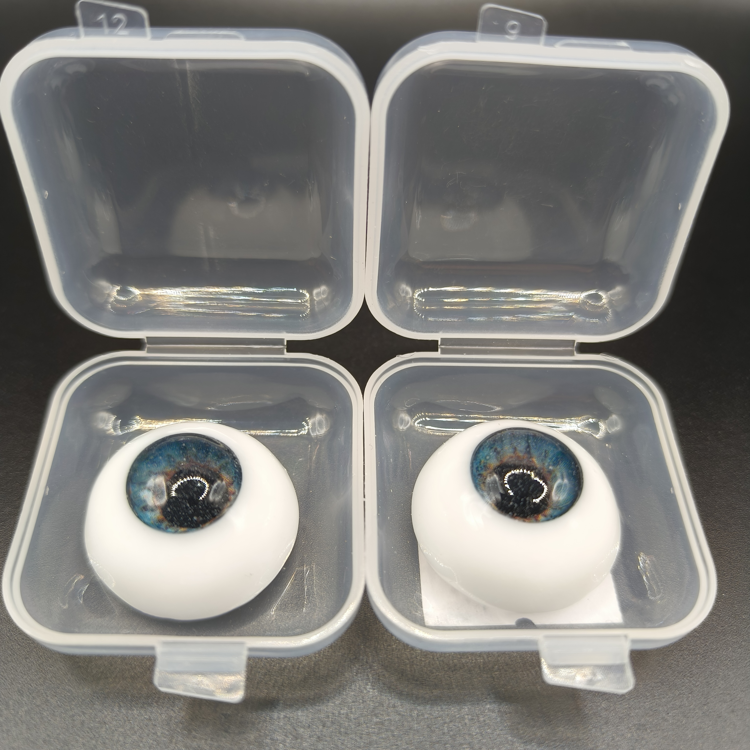 Детальное фото авторских глаз для кукол  от магазина Ариши кукольные нежности