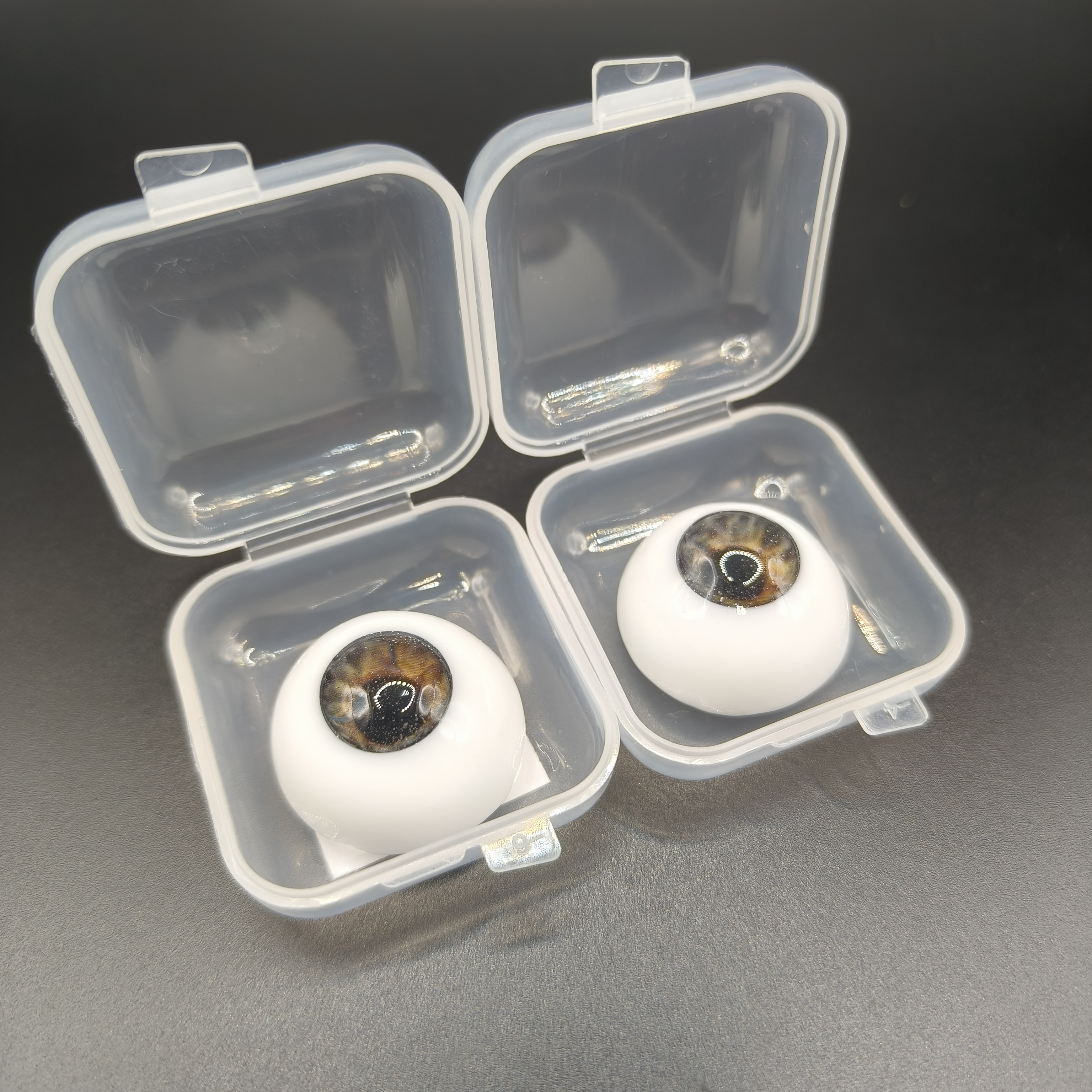 Детальное фото авторских глаз для кукол  от магазина Ариши кукольные нежности